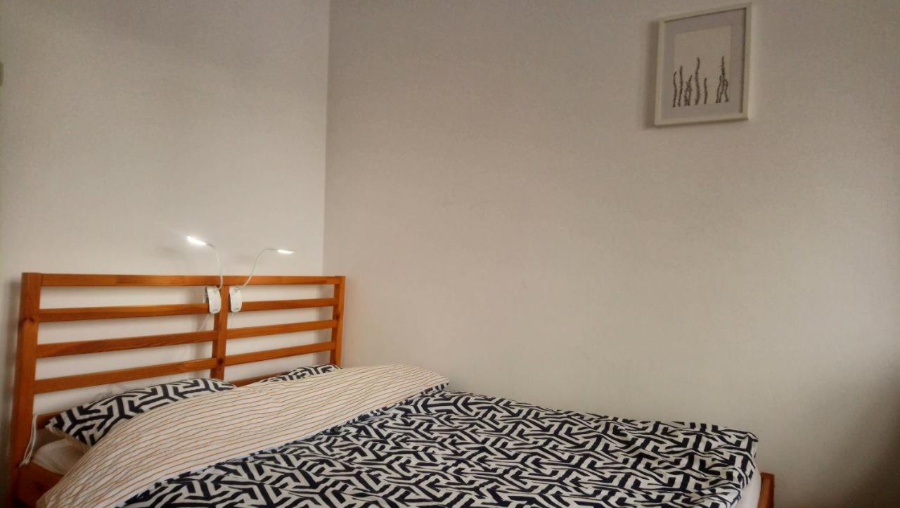 Апартаменти Simple And Comfortable М'єркуря-Чук Екстер'єр фото